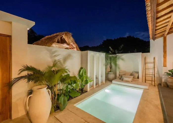 Casa Aurora- Chic & Stylish 1 Bedroom Pool - 7 Min To Savaya Сasa de vacaciones