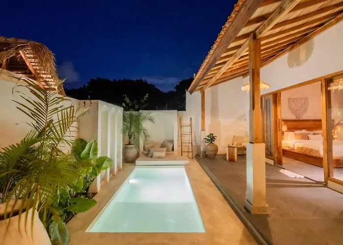 Casa Aurora- Chic & Stylish 1 Bedroom Pool - 7 Min To Savaya Сasa de vacaciones